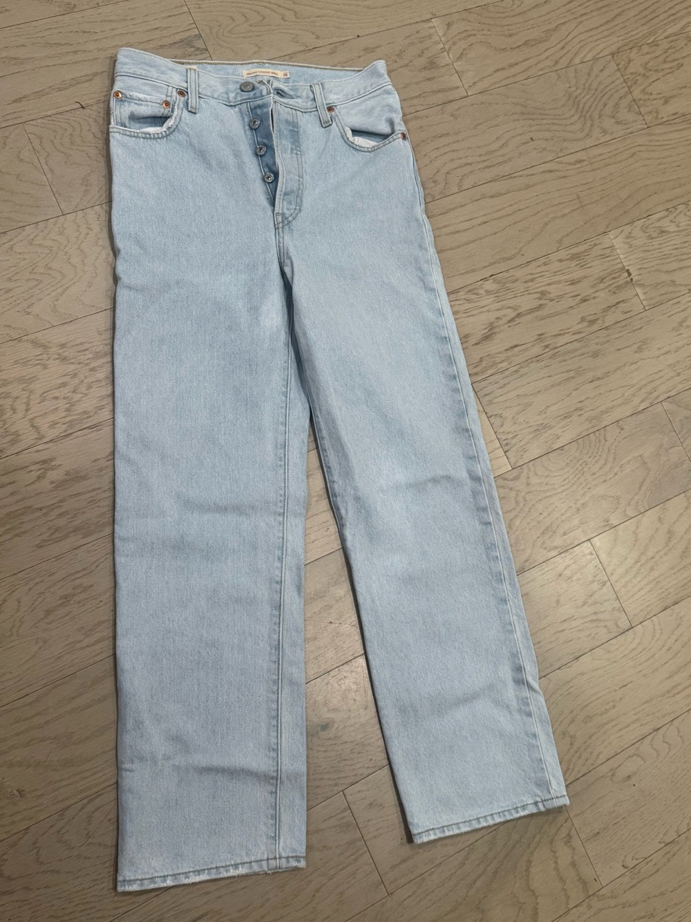 Levi's Ribcage Straight Ankle Light Wash Straight-Leg Women's Jeans